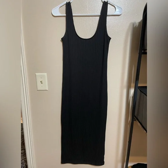 Black bodycon ribbed sleeveless dress - Picture 6 of 7